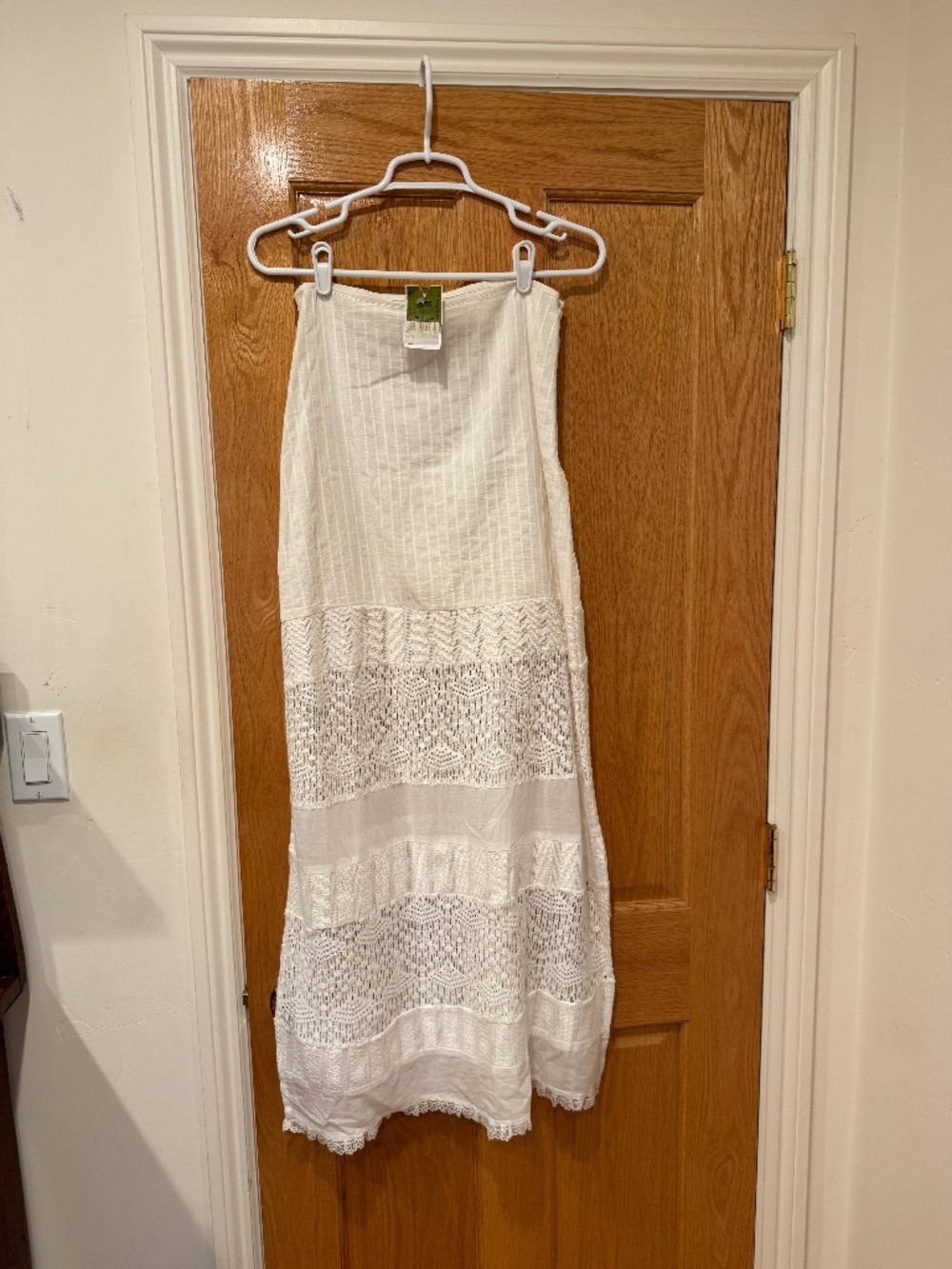 Skirt. Maxi. White. Size M